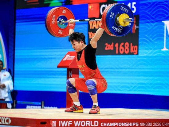 Yang Yang strikes double gold at World Weightlifting Championships