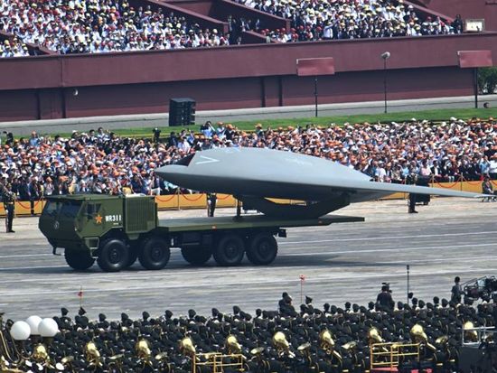 China's GJ-21, world's first operational large armed reconnaissance stealth UAV on amphibious assault ship, boasts three core strengths: expert