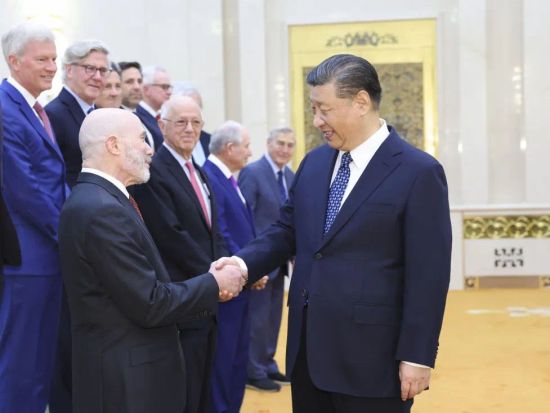 Posters | Xi: China-US relationship can embrace a brighter future