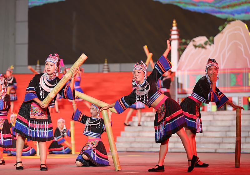 Lahu people celebrate Calabash Festival in Yunnan