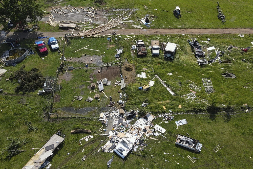At least 22 dead in Memorial Day weekend storms that devastated several ...