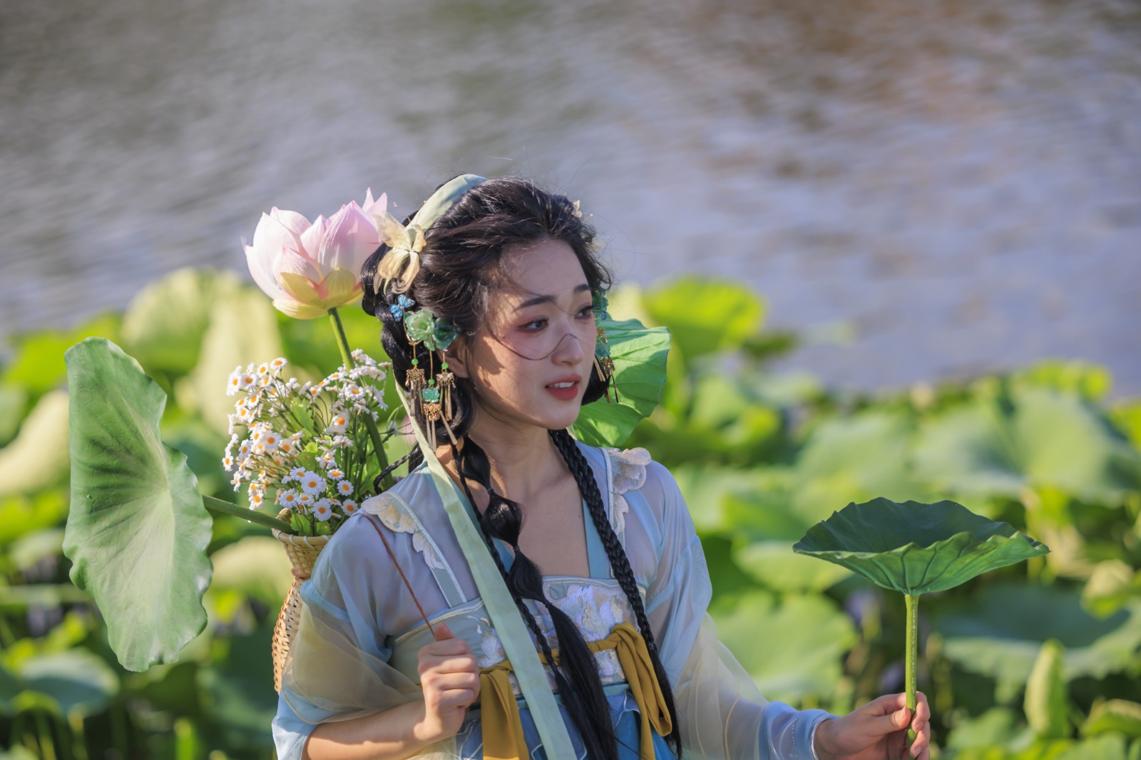 Traditional aesthetics: Meet the hanfu 'lotus flower fairy'