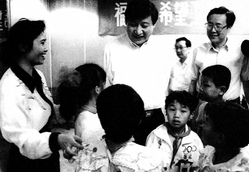 Xi's stories | Lin Dongmei: Uncle Xi supported me to fulfill my school ...
