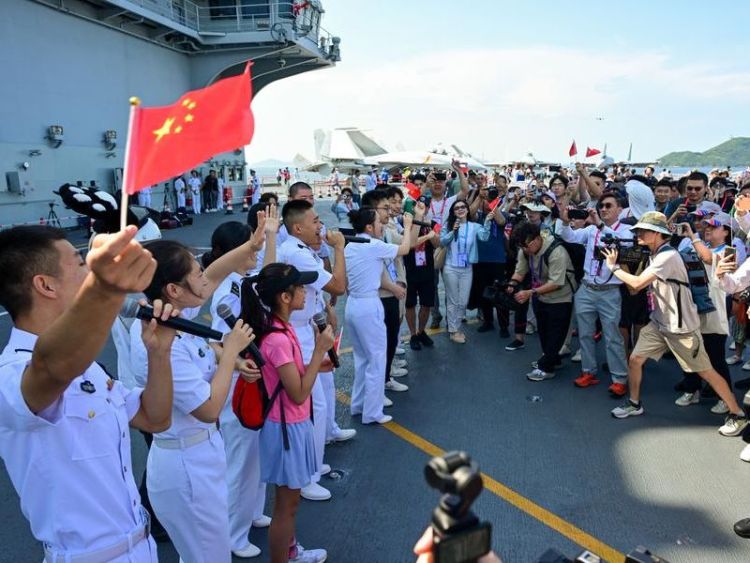 Naval fleet led by Shandong aircraft carrier visit wins praise in Hong Kong