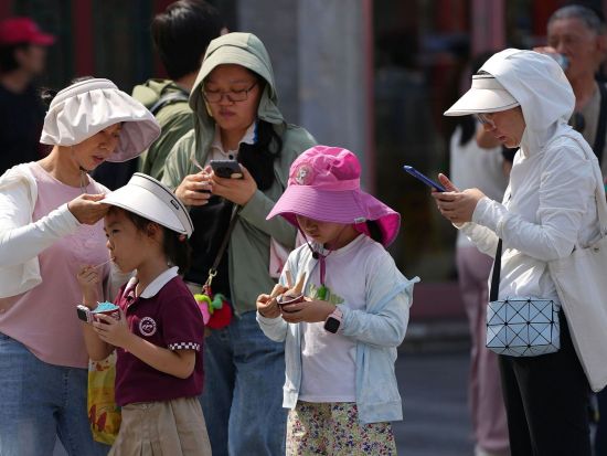 Extreme heat taking toll on people worldwide, WMO warns
