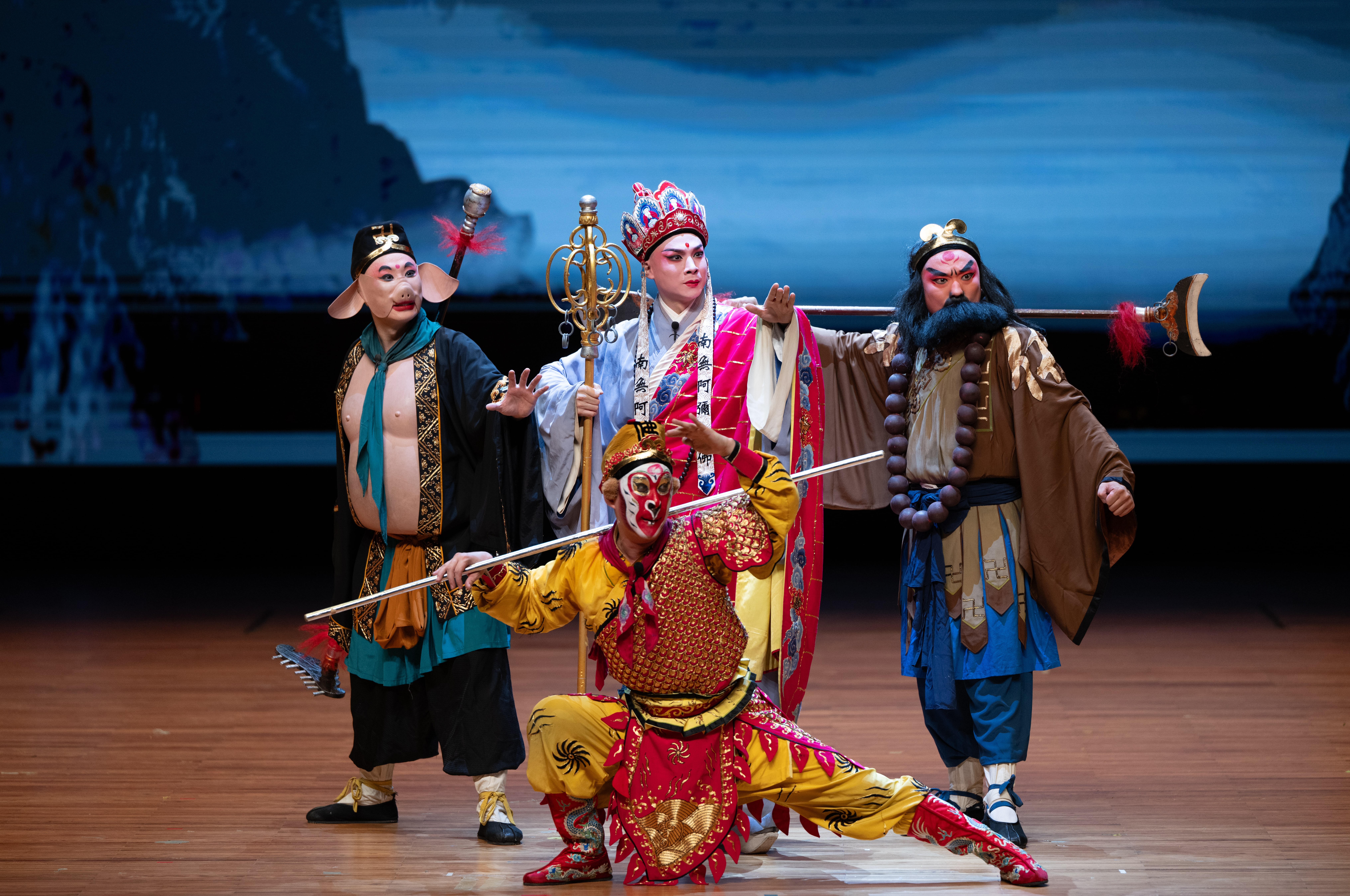 Chinese opera artists pack out Myanmar theater