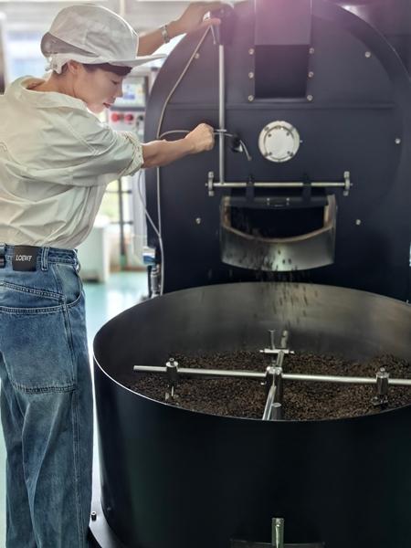 china-s-coffee-boom-spawns-new-professions