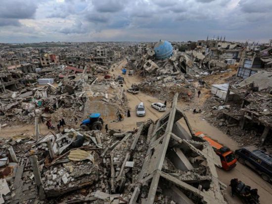 Egyptian FM, Palestinian VP discuss Gaza reconstruction over phone