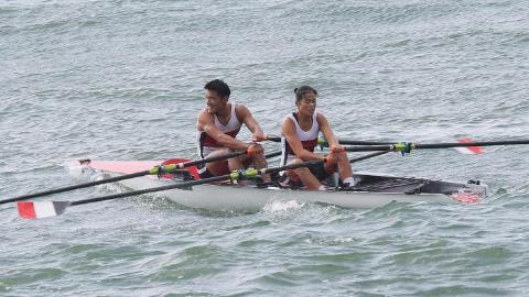 Wang Yunfei, Zhang Guiping win gold of mixed double sculls of coastal rowing at National Games