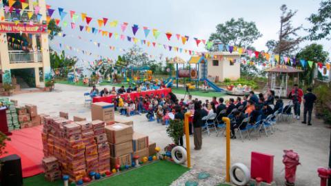 Chinese power firm donations bring brighter days to Vietnam's mountain children