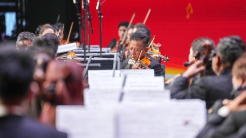 New Year concert held in Lhasa, China's Xizang