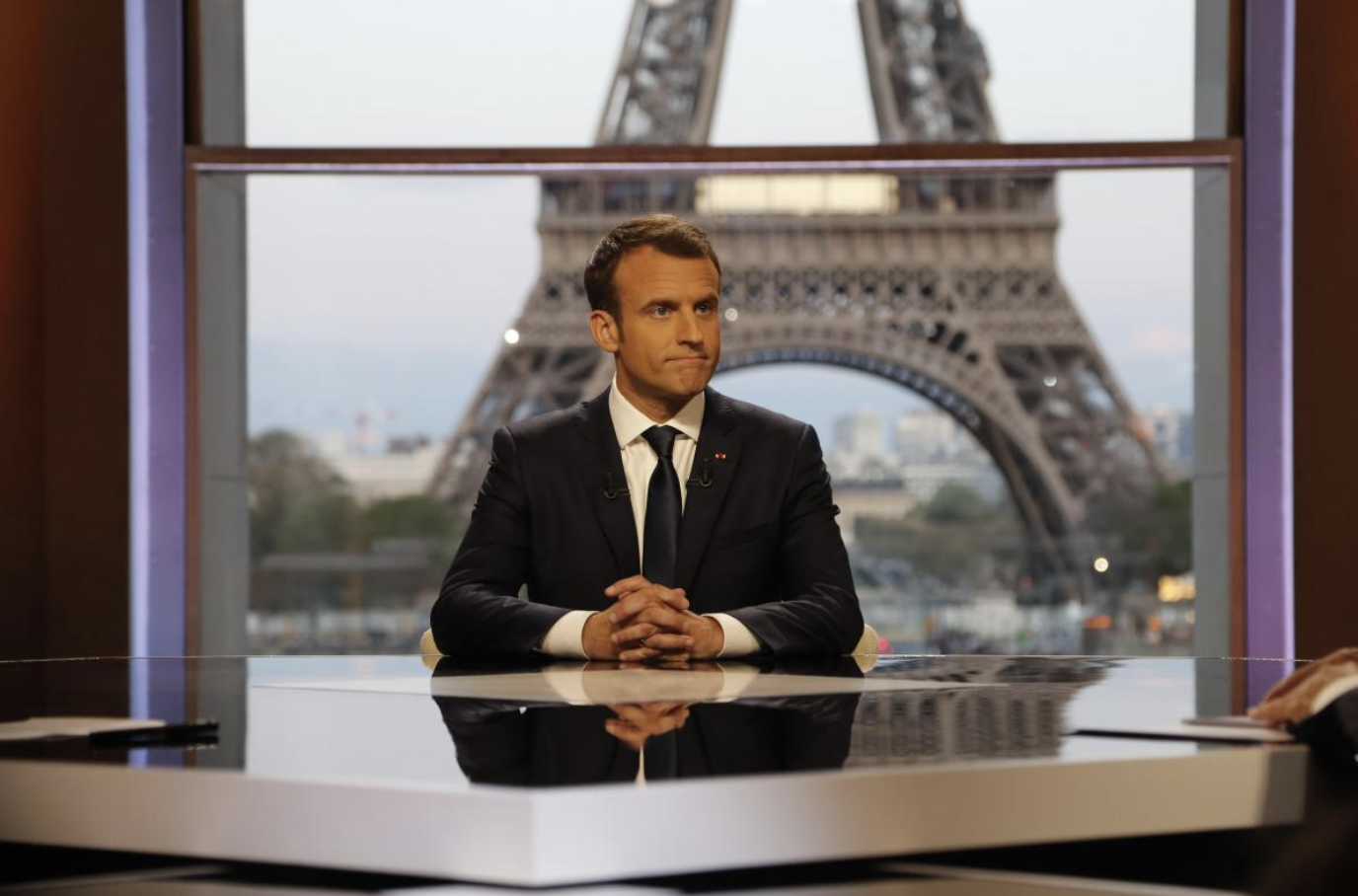 Macron.png