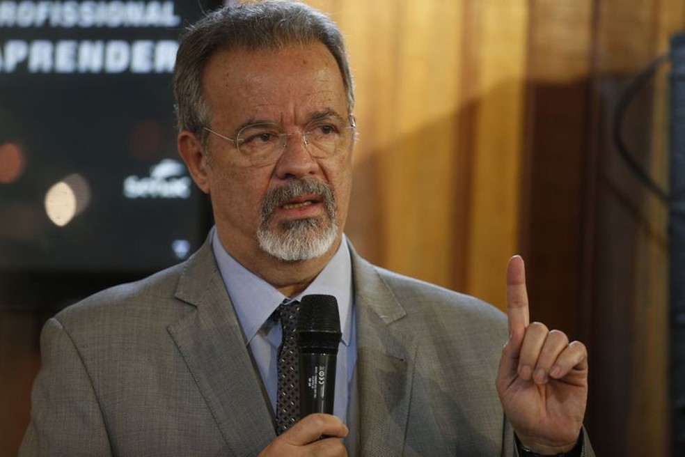O ministro extraordinário da Segurança Pública, Raul Jungmann, anunciou medida após pressão das bancadas parlamentares  (Foto: Tânia Rêgo/Agência Brasil)
