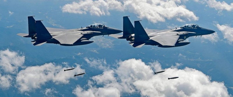 fighter jet.jpg
