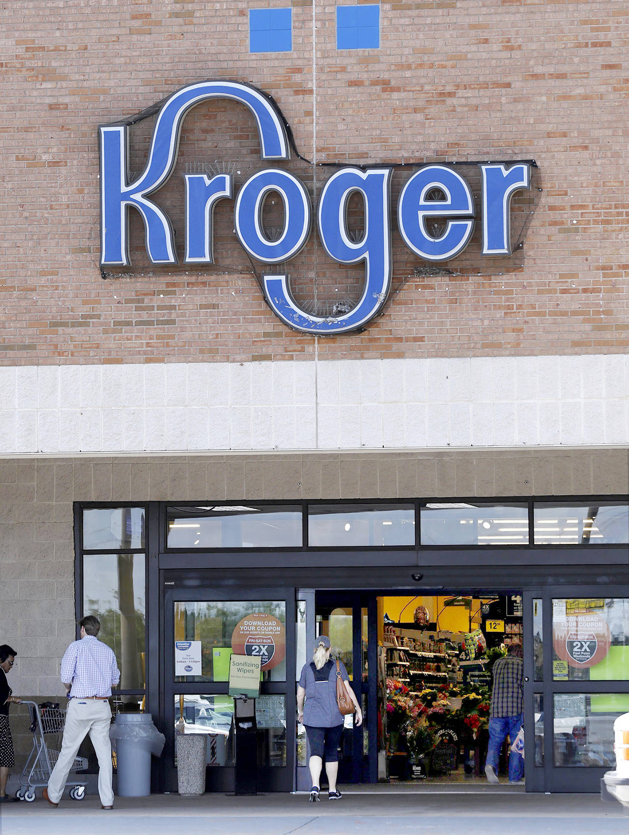 “Kroger joins other big retailers, tightens gun restrictions”的图片搜索结果