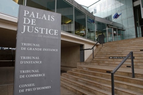 “French trial on sex with 11-year-old fuels debate on consent”的图片搜索结果