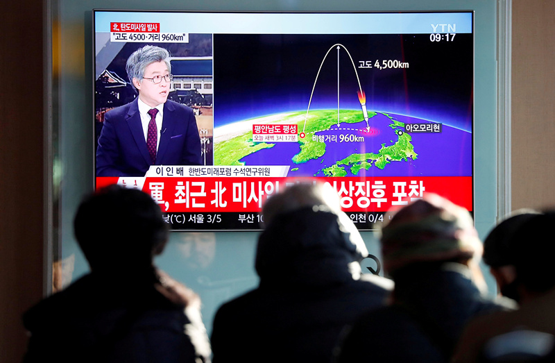 2017-11-29T020012Z_1_LYNXMPEDAS06U_RTROPTP_4_NORTHKOREA-MISSILES_副本.jpg