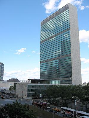 300px-UN_Headquarters_2.jpg