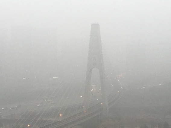 北京雾霾立水桥.jpg