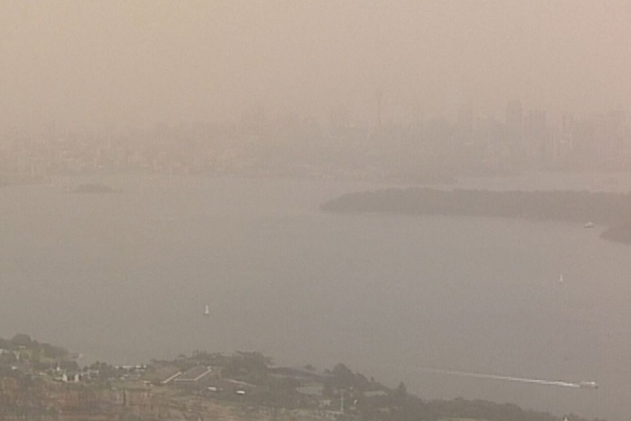 A dust storm, which stretches about 500 kilometres across some parts of New South Wales in Australia, reduces visibility in Sydney on Thursday Nov 22, 2018. [Photo: AP]