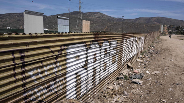 US MEXICO BORDER CGTN.jpg