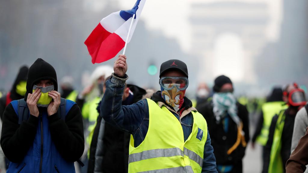 法国抗议.jpg